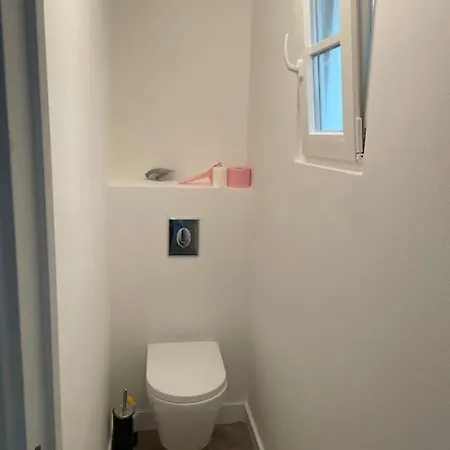 Nyaraló Maison Dans Un Parc Arbore *