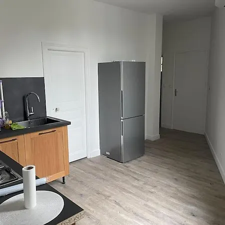 Maison Dans Un Parc Arbore Nyaraló *